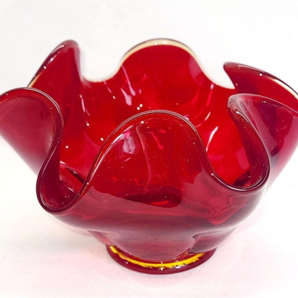 L E Smith Handmade Amberina Ruffled Bon Bon Bowl